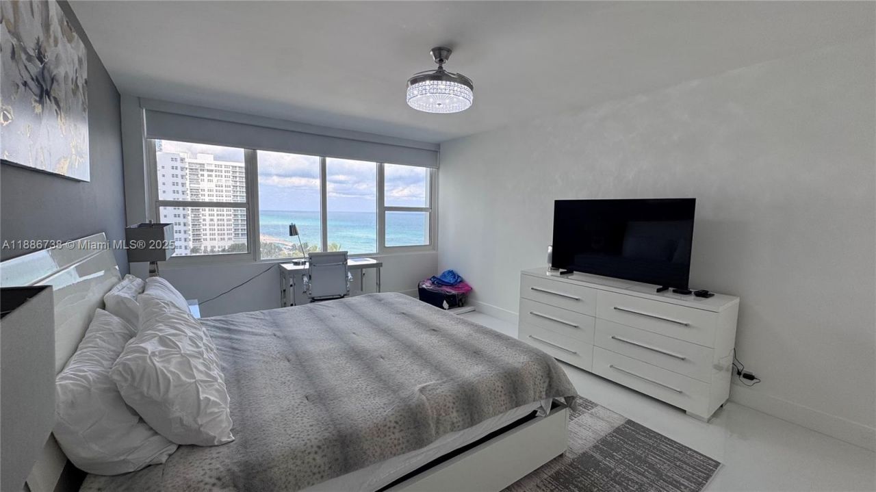 3505 S Ocean Dr(avail 04/01/2026), Unit 912, Hollywood, FL 33019 Photo