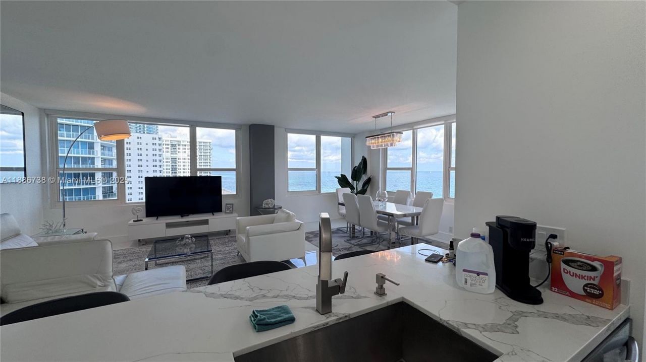 3505 S Ocean Dr(avail 04/01/2026), Unit 912, Hollywood, FL 33019 Photo