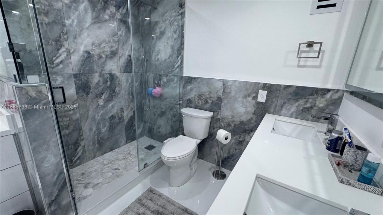 3505 S Ocean Dr(avail 04/01/2026), Unit 912, Hollywood, FL 33019 Photo