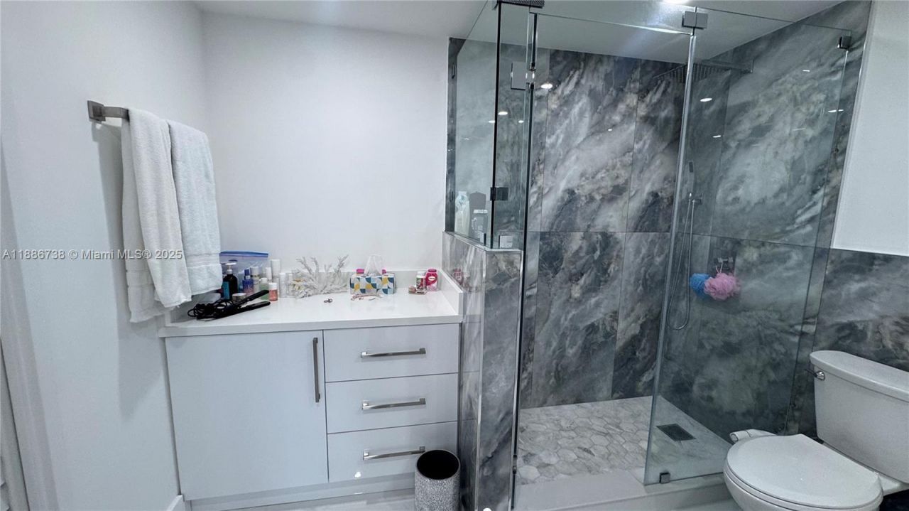 3505 S Ocean Dr(avail 04/01/2026), Unit 912, Hollywood, FL 33019 Photo