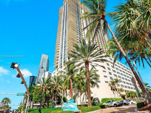 16699 Collins Ave, Unit 1806, Sunny Isles Beach, FL 33160