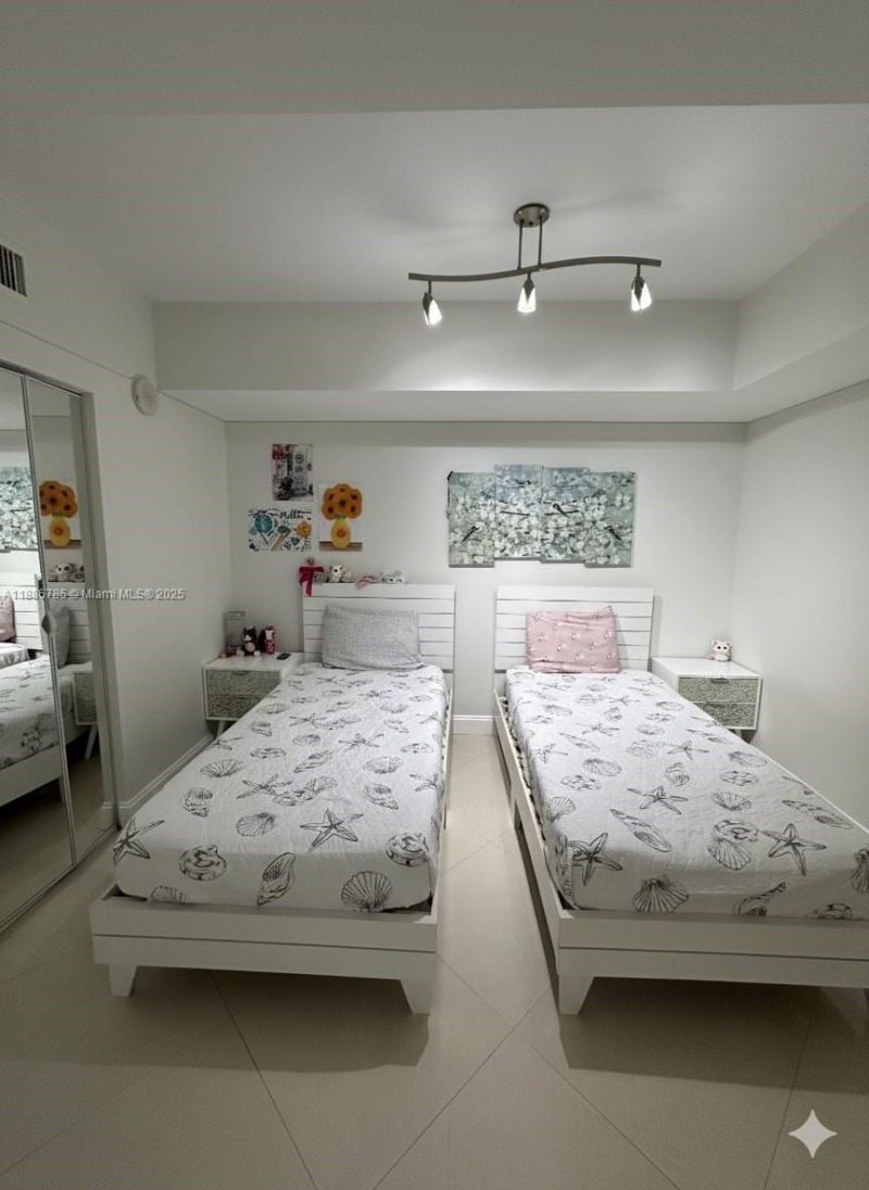 16699 Collins Ave, Unit 1806, Sunny Isles Beach, FL 33160 Photo