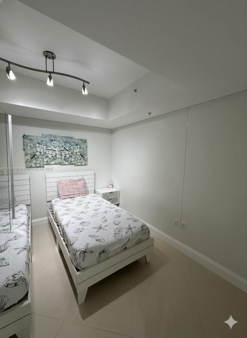 16699 Collins Ave, Unit 1806, Sunny Isles Beach, FL 33160 Photo