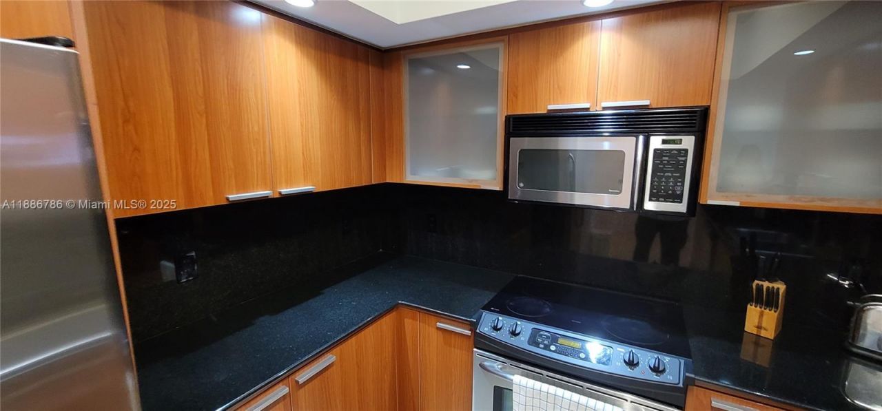 16699 Collins Ave, Unit 1806, Sunny Isles Beach, FL 33160 Photo