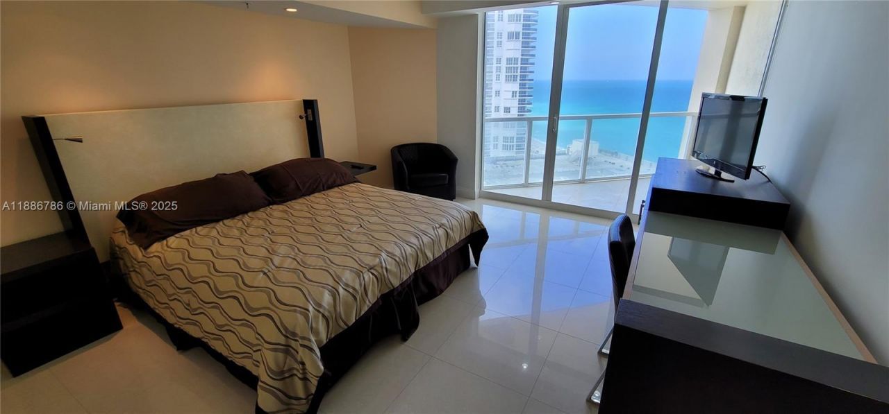 16699 Collins Ave, Unit 1806, Sunny Isles Beach, FL 33160 Photo