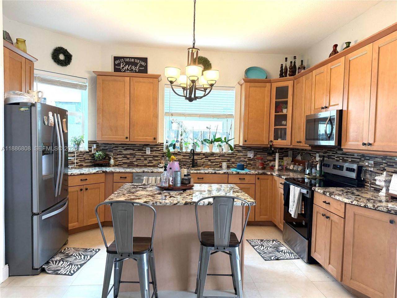 18247 NW 88th Pl, Hialeah, FL 33018 Photo