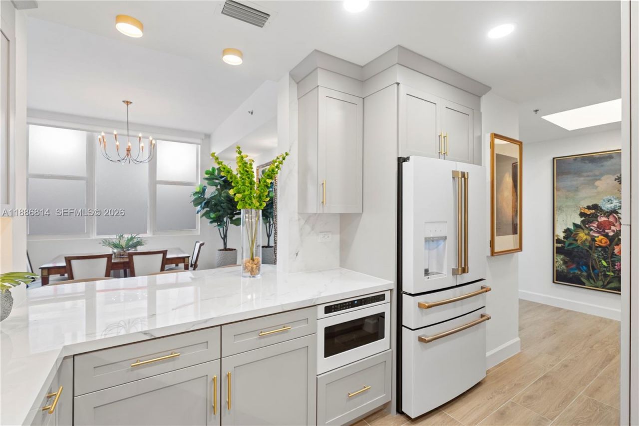 626 Coral Way, Unit 503, Coral Gables, FL 33134 Photo