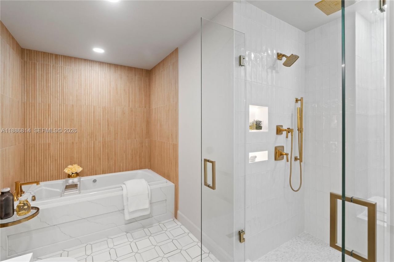 626 Coral Way, Unit 503, Coral Gables, FL 33134 Photo