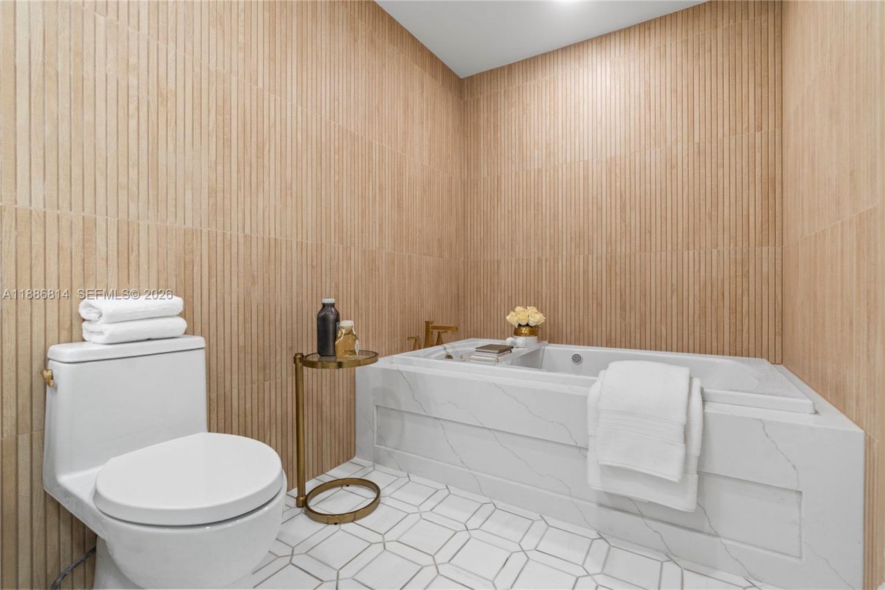 626 Coral Way, Unit 503, Coral Gables, FL 33134 Photo