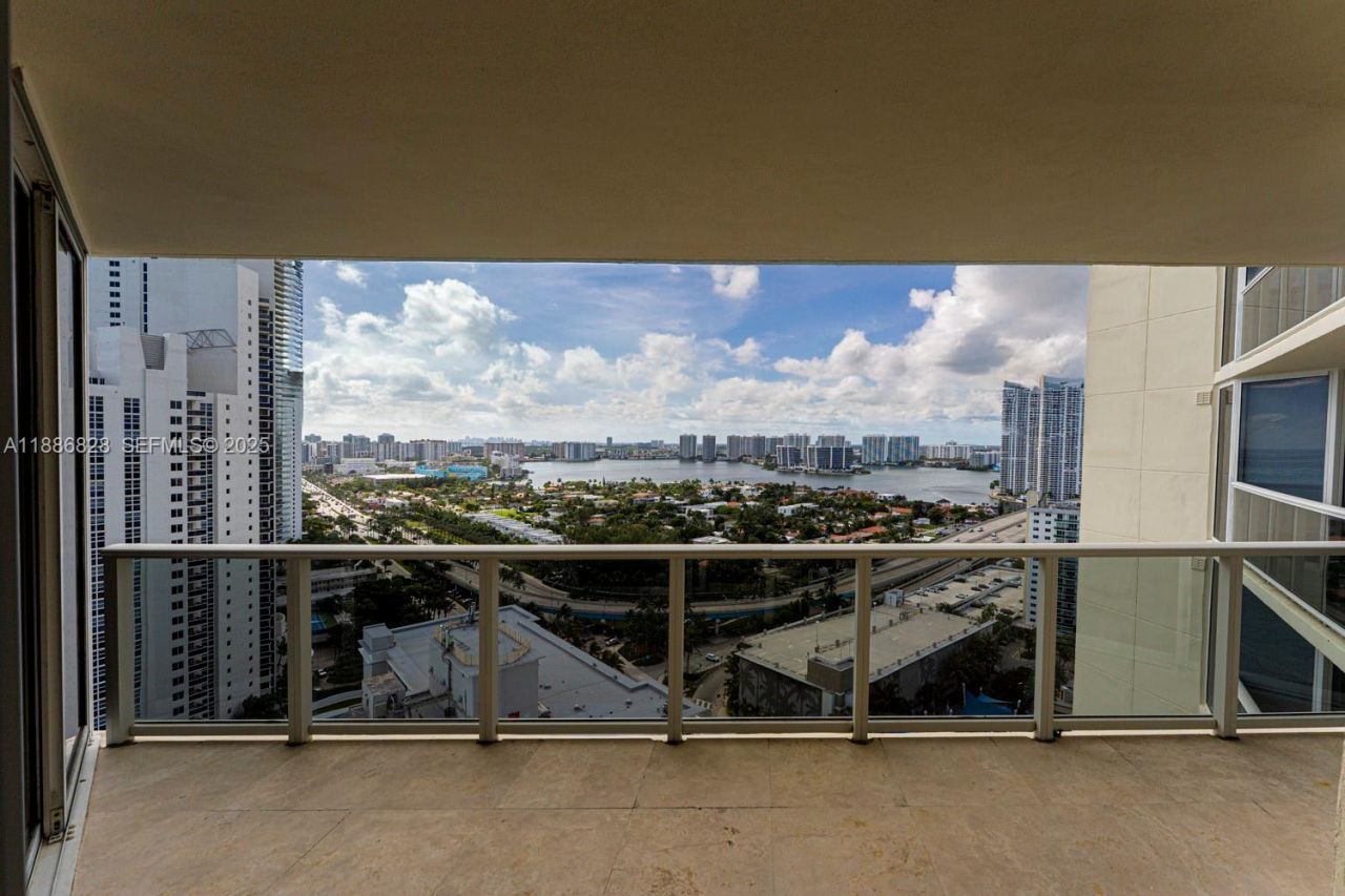 19333 Collins Ave, Unit 2607, Sunny Isles Beach, FL 33160 Photo