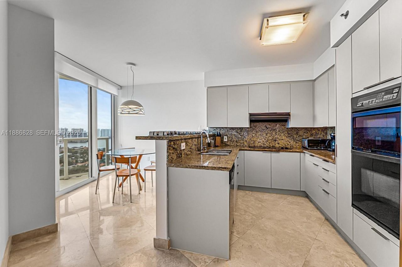 19333 Collins Ave, Unit 2607, Sunny Isles Beach, FL 33160 Photo