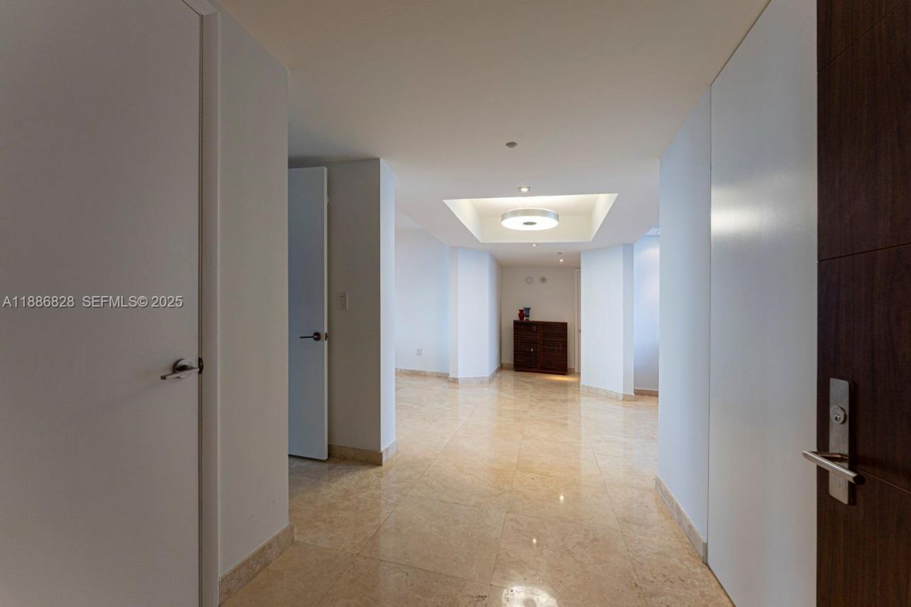 19333 Collins Ave, Unit 2607, Sunny Isles Beach, FL 33160 Photo