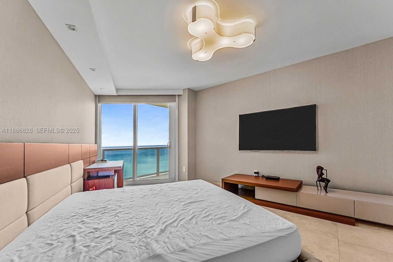 19333 Collins Ave, Unit 2607, Sunny Isles Beach, FL 33160 Photo