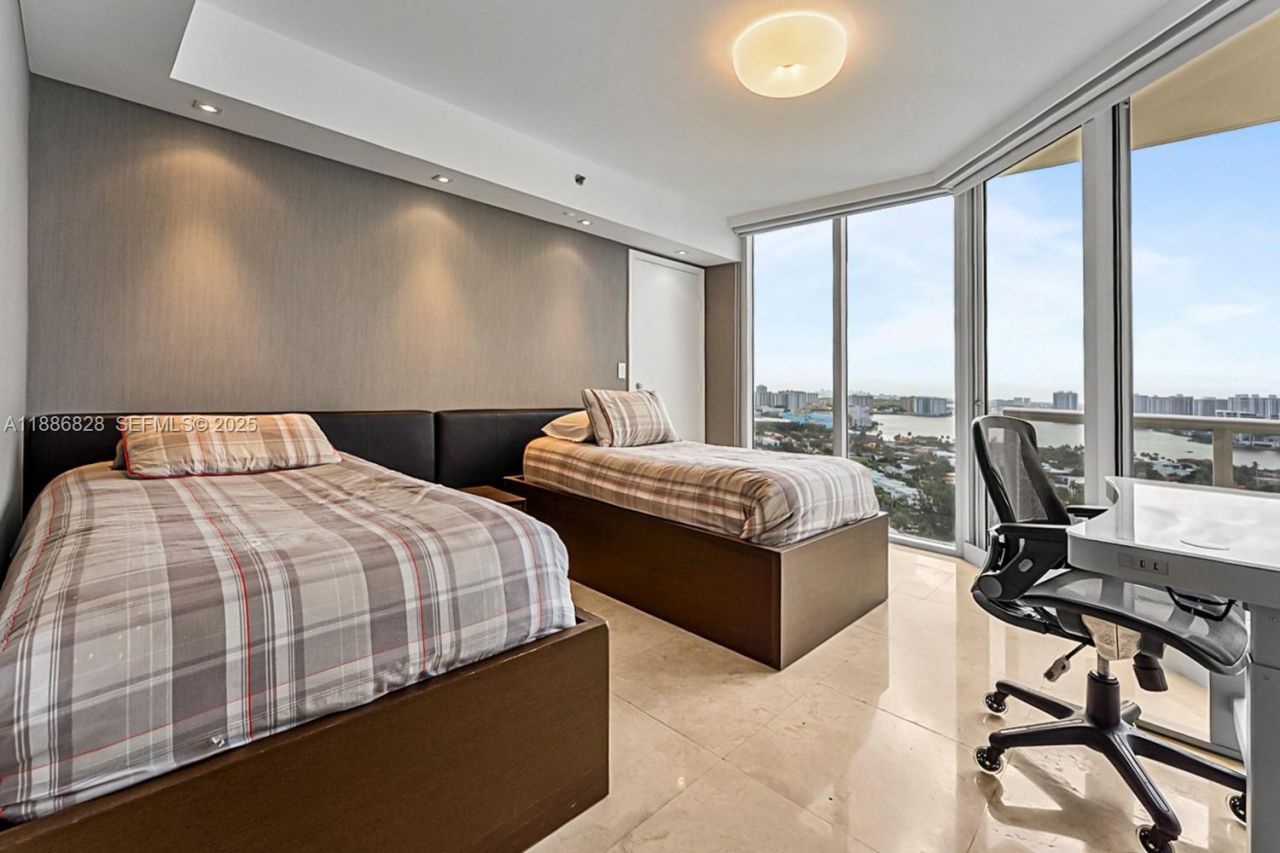 19333 Collins Ave, Unit 2607, Sunny Isles Beach, FL 33160 Photo