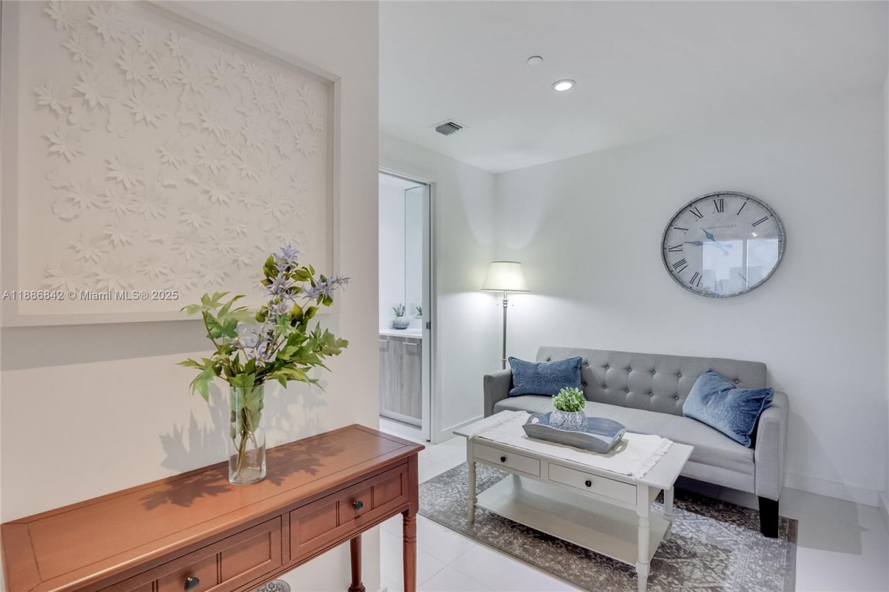 501 NE 31st St, Unit 2007, Miami, FL 33137 Photo