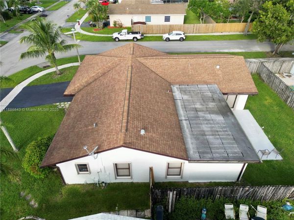9631 NW 42nd Ct, Sunrise, FL 33351