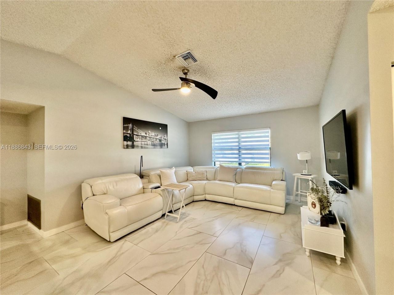 9631 NW 42nd Ct, Sunrise, FL 33351 Photo