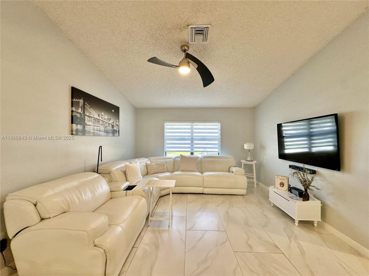 9631 NW 42nd Ct, Sunrise, FL 33351 Photo