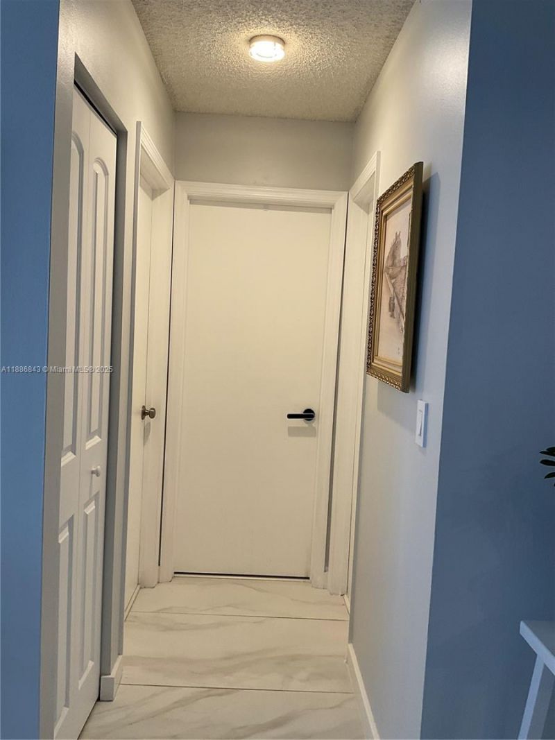 9631 NW 42nd Ct, Sunrise, FL 33351 Photo