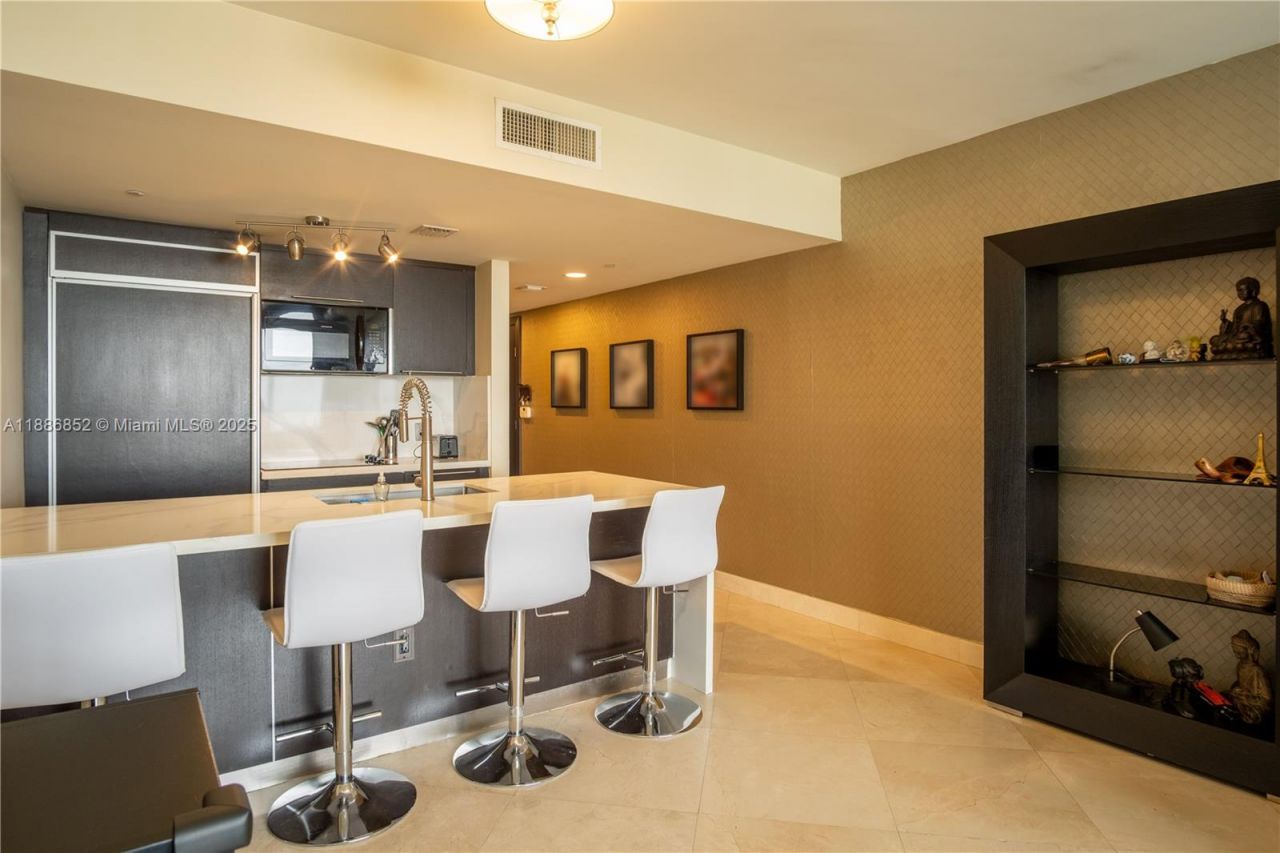 1850 S Ocean Dr, Unit 3509, Hallandale Beach, FL 33009 Photo