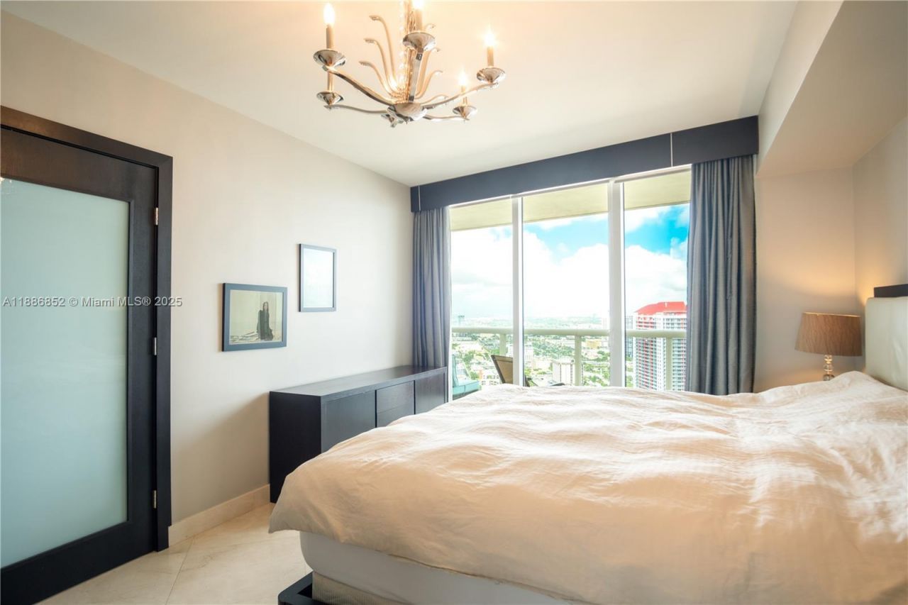 1850 S Ocean Dr, Unit 3509, Hallandale Beach, FL 33009 Photo