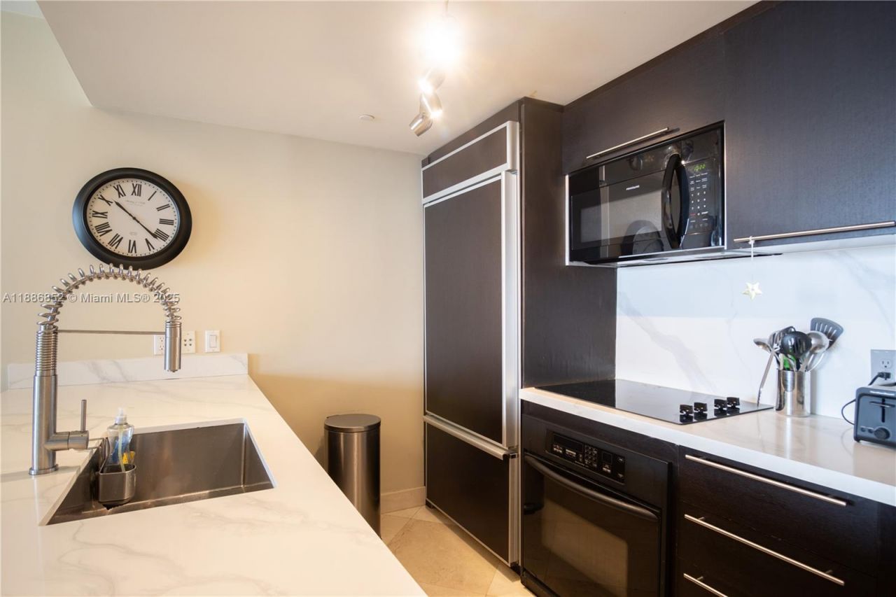 1850 S Ocean Dr, Unit 3509, Hallandale Beach, FL 33009 Photo