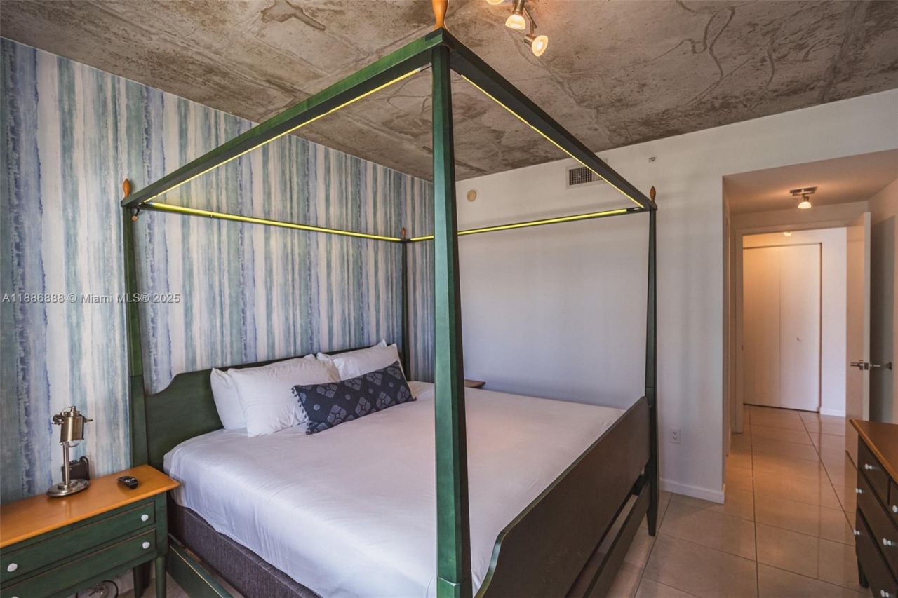 3250 NE 1st Ave, Unit 719, Miami, FL 33137 Photo