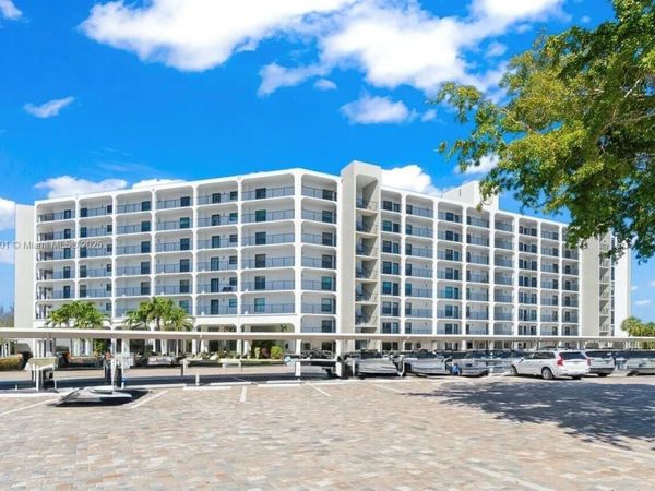 1627 Riverview Rd, Unit 212, Deerfield Beach, FL 33441