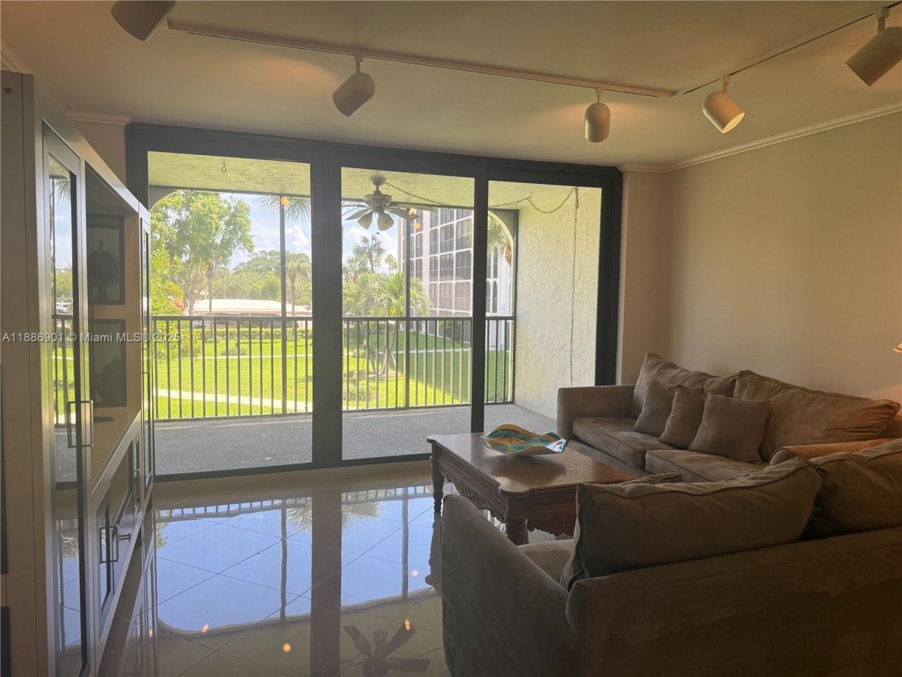 1627 Riverview Rd, Unit 212, Deerfield Beach, FL 33441 Photo
