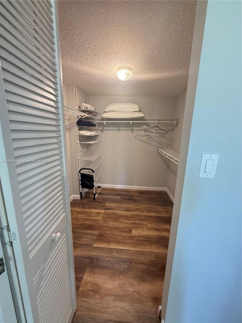 1627 Riverview Rd, Unit 212, Deerfield Beach, FL 33441 Photo