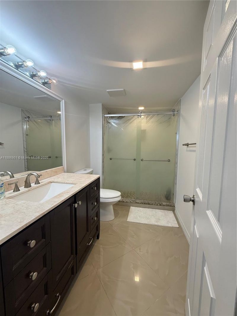 1627 Riverview Rd, Unit 212, Deerfield Beach, FL 33441 Photo