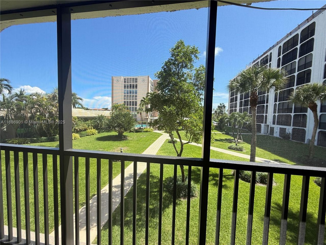 1627 Riverview Rd, Unit 212, Deerfield Beach, FL 33441 Photo