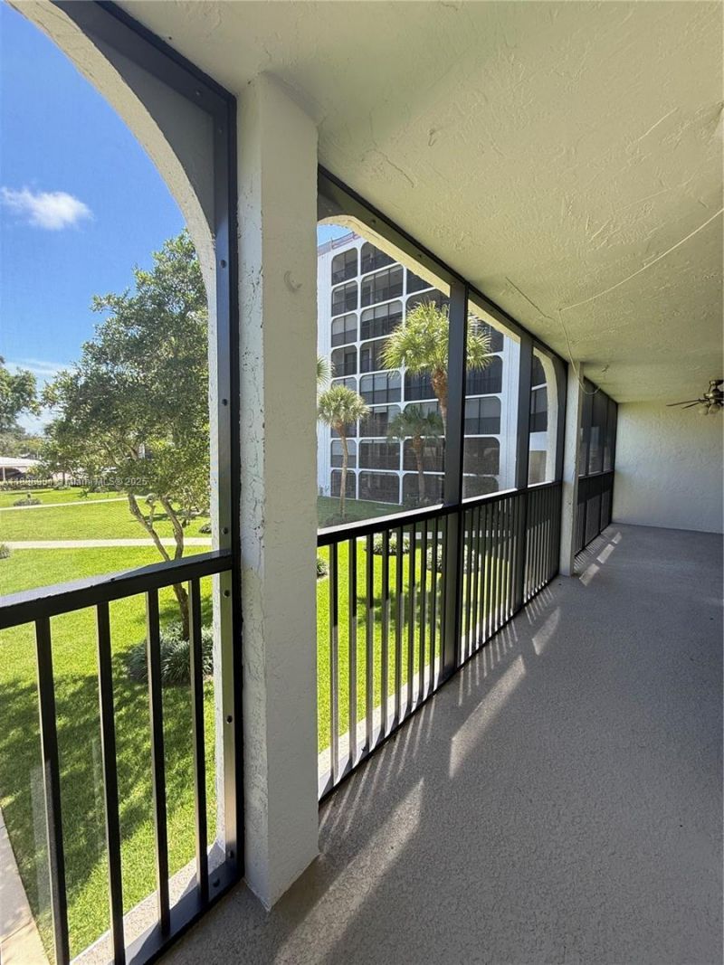 1627 Riverview Rd, Unit 212, Deerfield Beach, FL 33441 Photo