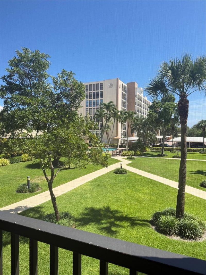 1627 Riverview Rd, Unit 212, Deerfield Beach, FL 33441 Photo