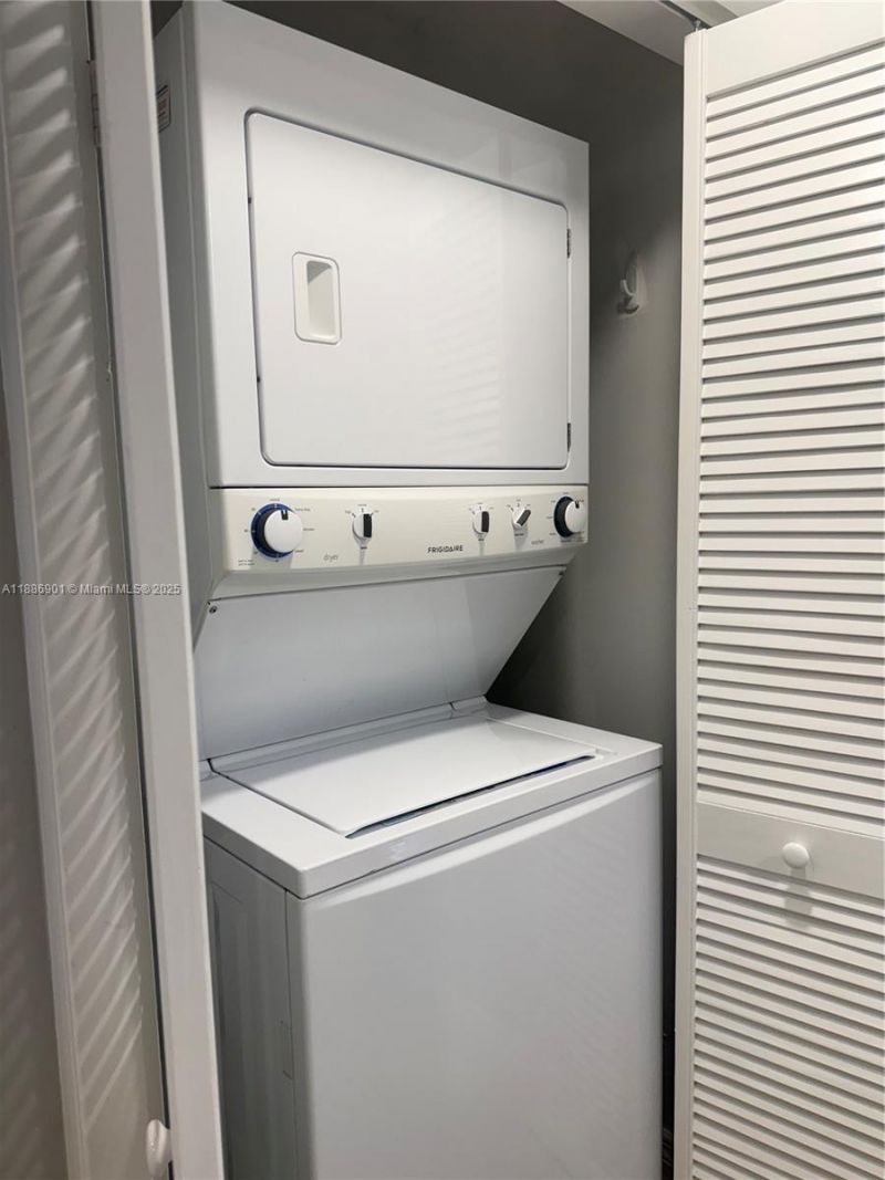 1627 Riverview Rd, Unit 212, Deerfield Beach, FL 33441 Photo