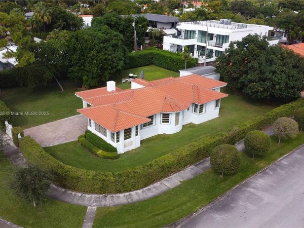 501 SW 24th Rd, Unit 501, Miami, FL 33129