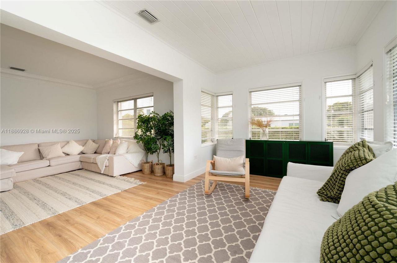 501 SW 24th Rd, Unit 501, Miami, FL 33129 Photo