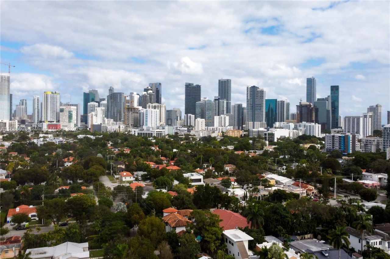 501 SW 24th Rd, Unit 501, Miami, FL 33129 Photo