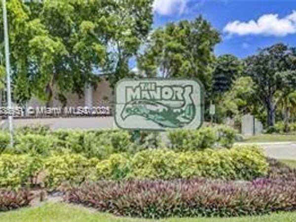 4166 Inverrary Dr, Unit 405, Lauderhill, FL 33319