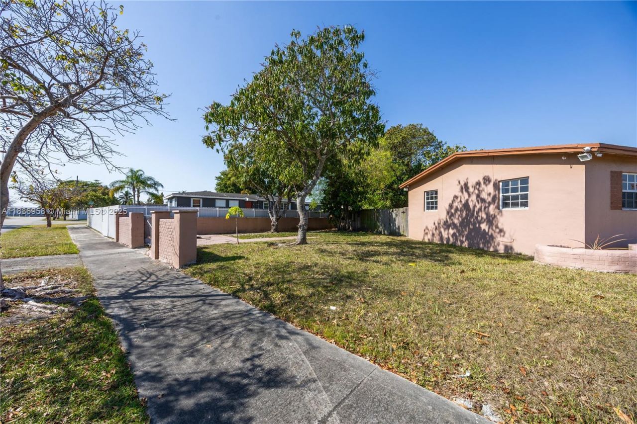 11500 SW 142nd St, Miami, FL 33176 Photo