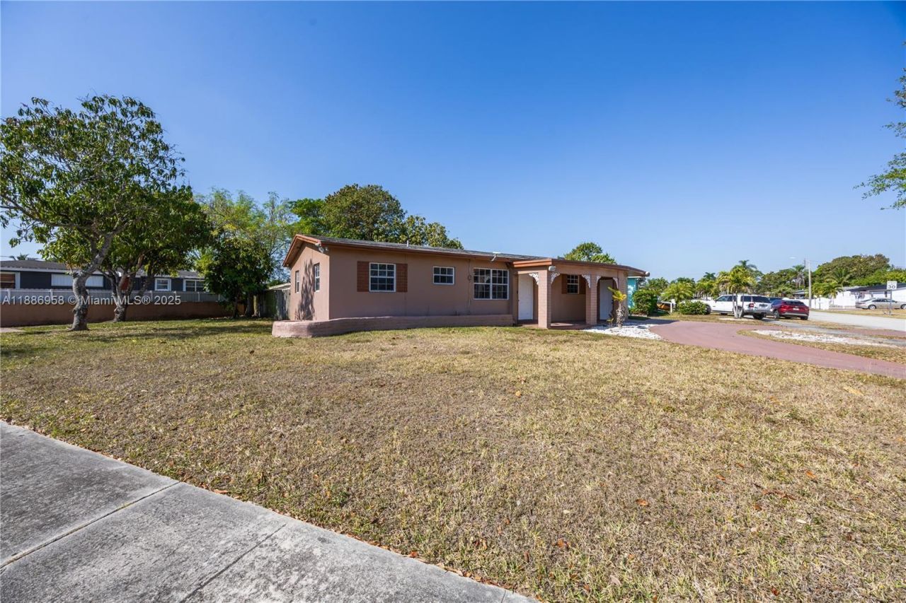 11500 SW 142nd St, Miami, FL 33176 Photo