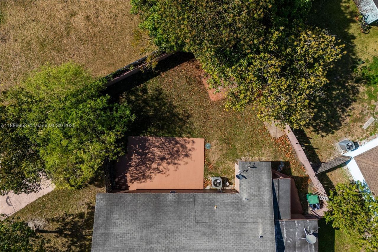 11500 SW 142nd St, Miami, FL 33176 Photo