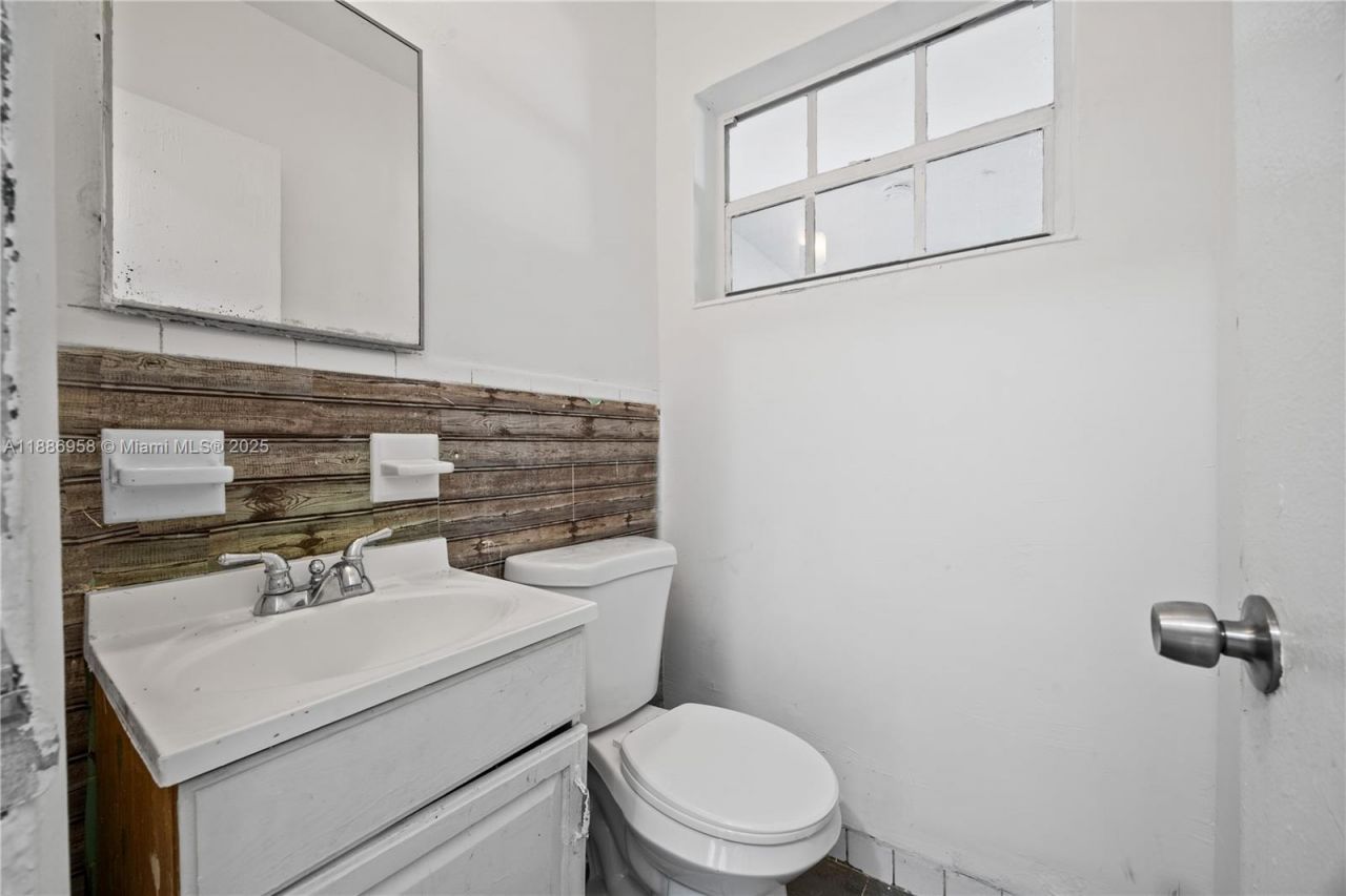 11500 SW 142nd St, Miami, FL 33176 Photo