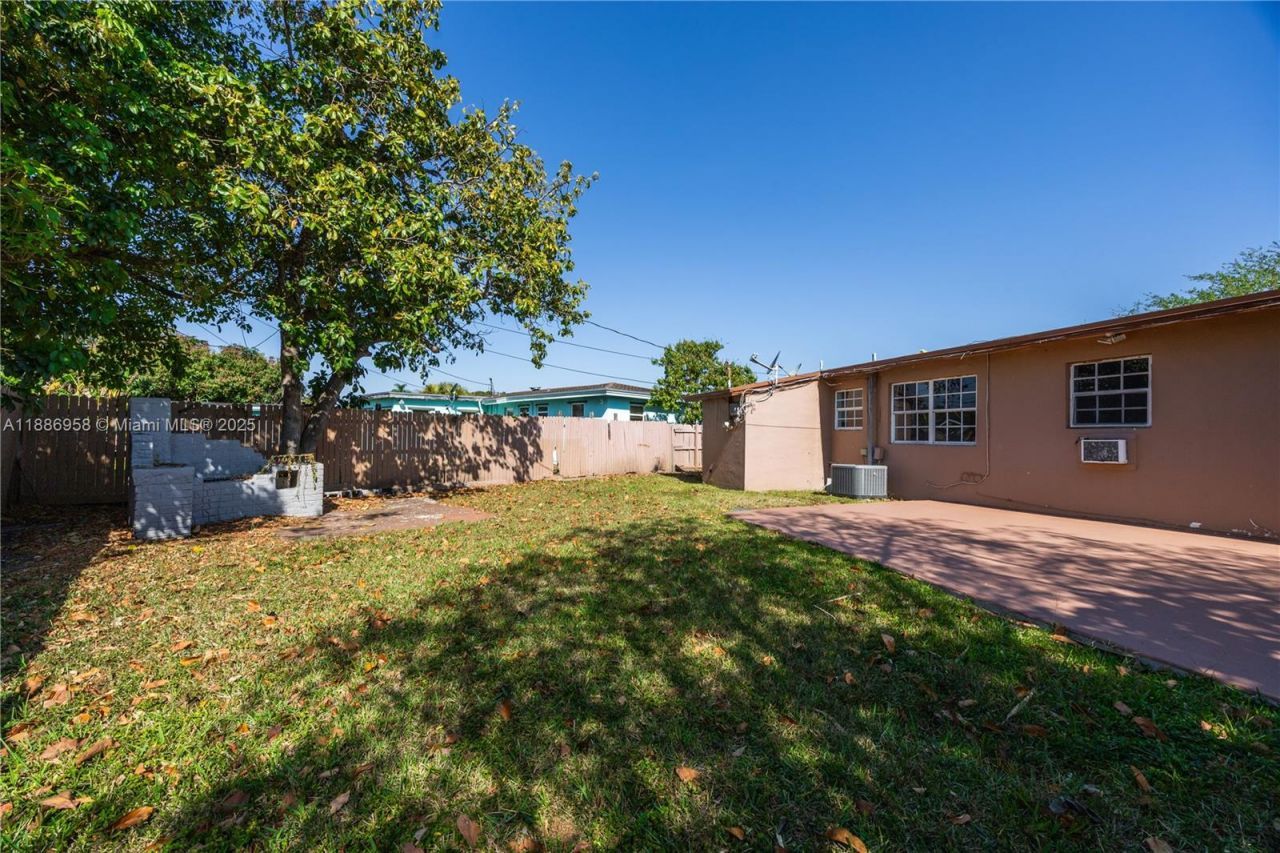 11500 SW 142nd St, Miami, FL 33176 Photo