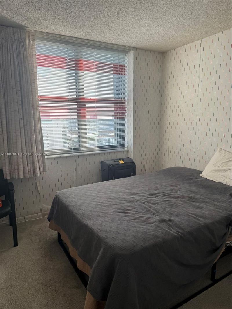 2555 Collins Ave, Unit 2112, Miami Beach, FL 33140 Photo