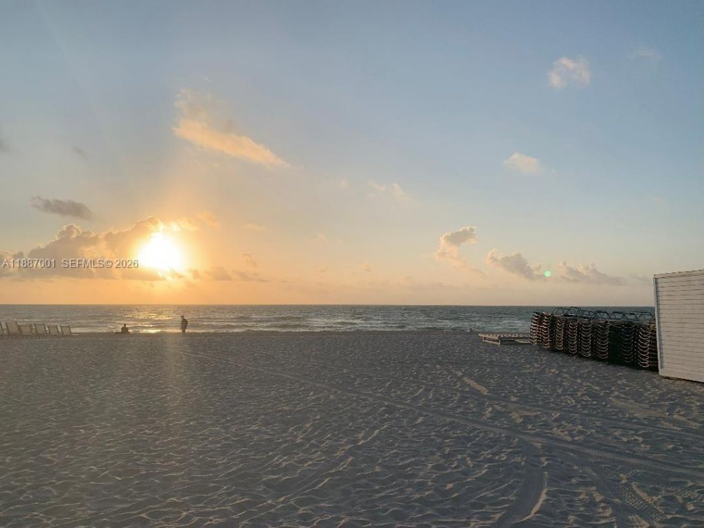 2555 Collins Ave, Unit 2112, Miami Beach, FL 33140 Photo