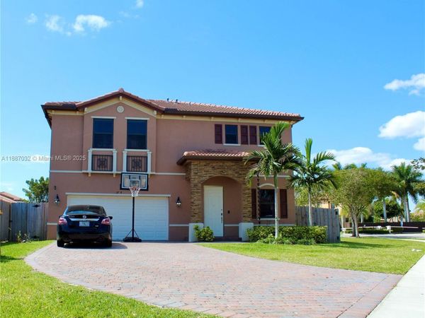 3728 SE 5th Ct, Homestead, FL 33033