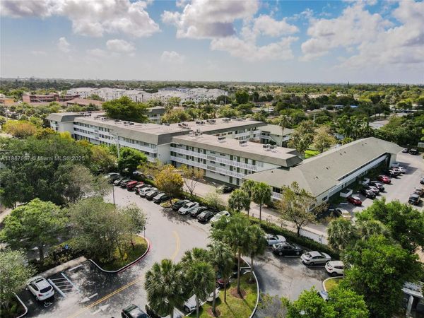 4200 NW 3rd Ct, Unit 116, Plantation, FL 33317