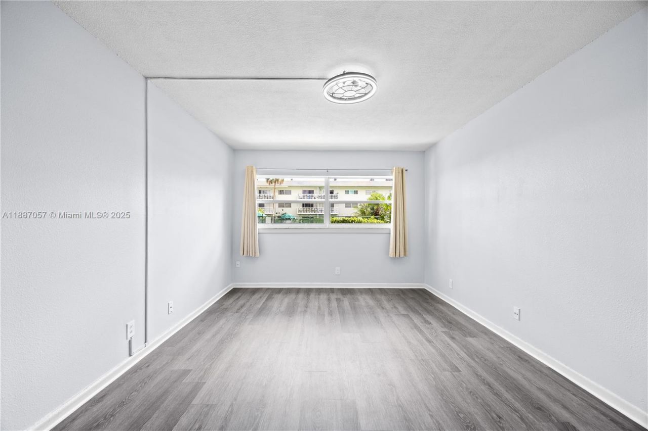 4200 NW 3rd Ct, Unit 116, Plantation, FL 33317 Photo