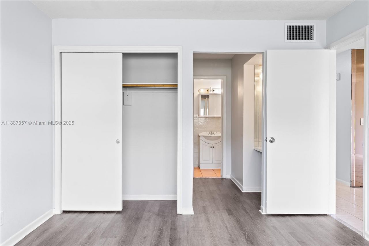 4200 NW 3rd Ct, Unit 116, Plantation, FL 33317 Photo